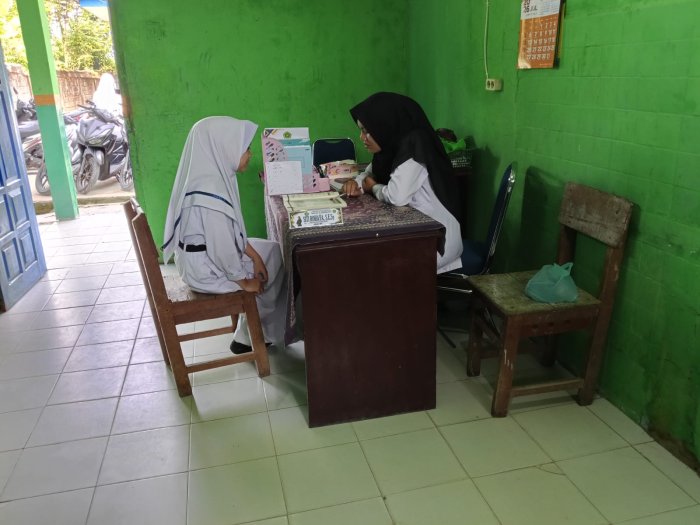 Matangkan Persiapan OMI Bidang IPS, Pembina Siti Rohaya, S.E.Sy Dampingi Siswa Lewat Bimbel Intensif Matangkan Persiapan OMI Bidang IPS, Pembina Siti Rohaya, S.E.Sy Dampingi Siswa Lewat Bimbel Intensif