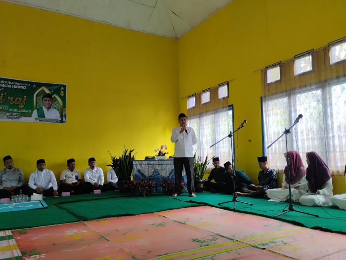 Refleksi Isra Miraj di MTsN 5 Kerinci: Memperkuat Iman Melalui Perjalanan Spiritual