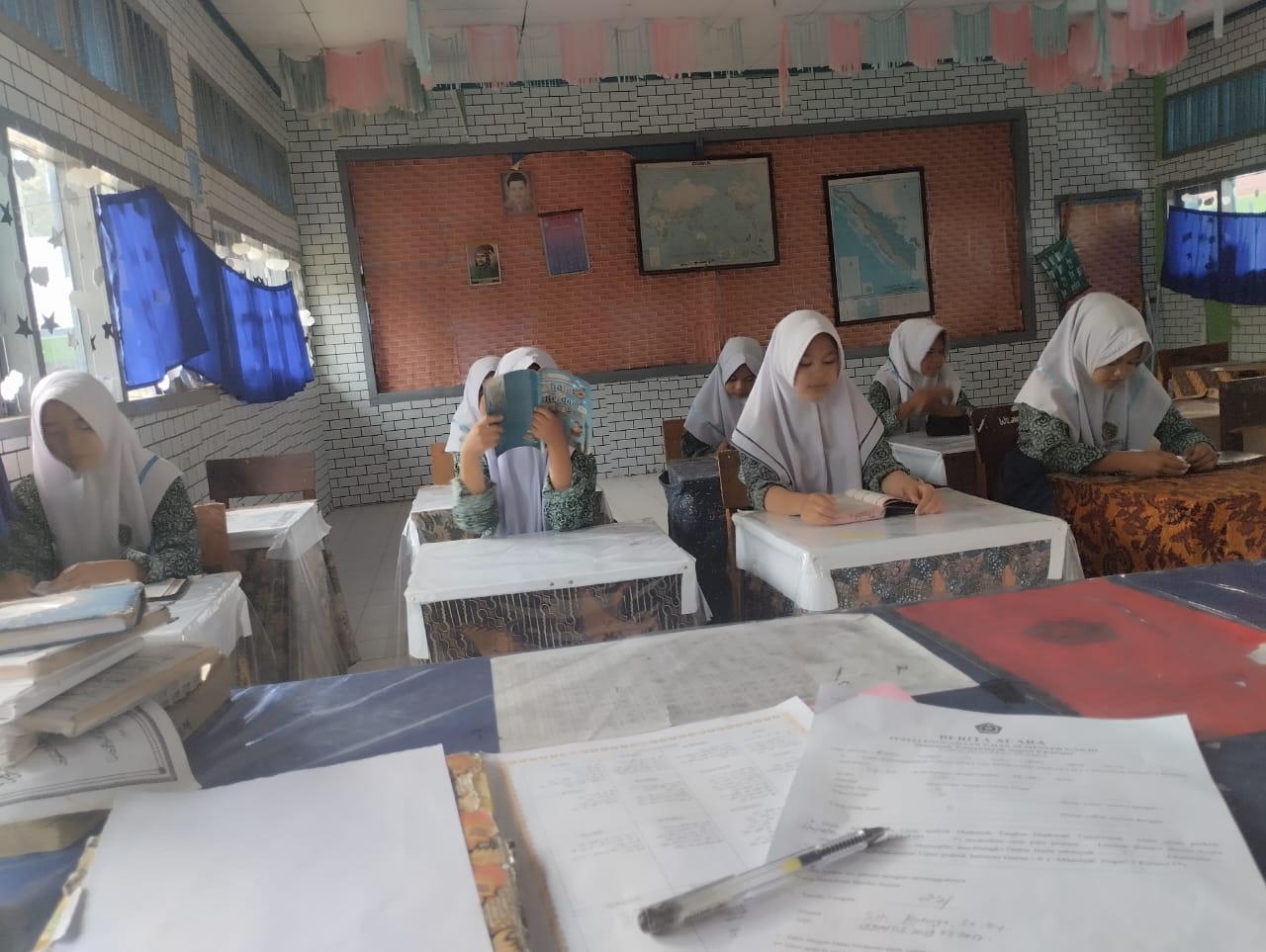 Hari Terakhir Ujian Praktek Ibadah kelas VII dan VIII, Siswa dan Siswi Menunjukkan Kemampuan Hasil Belajarnya