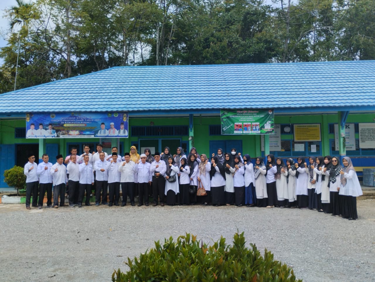 Kunjungan Perkenalan Pengawas Binaan yang Baru Ke MTsN 5 Kerinci 