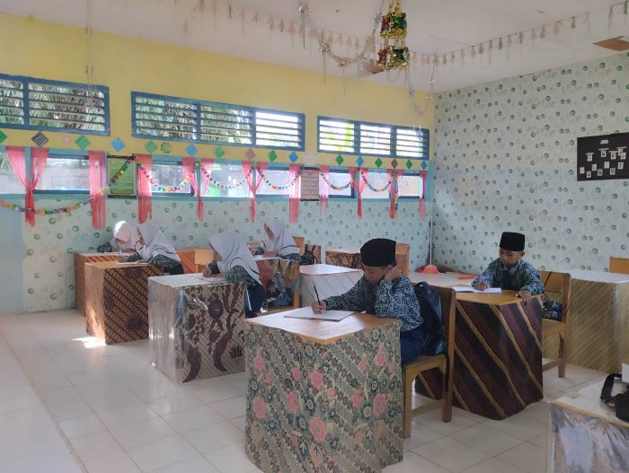Tetap Semangat! Siswa MTsN 5 Kerinci Jalani KBM Ramadan dengan Antusiasme Tinggi