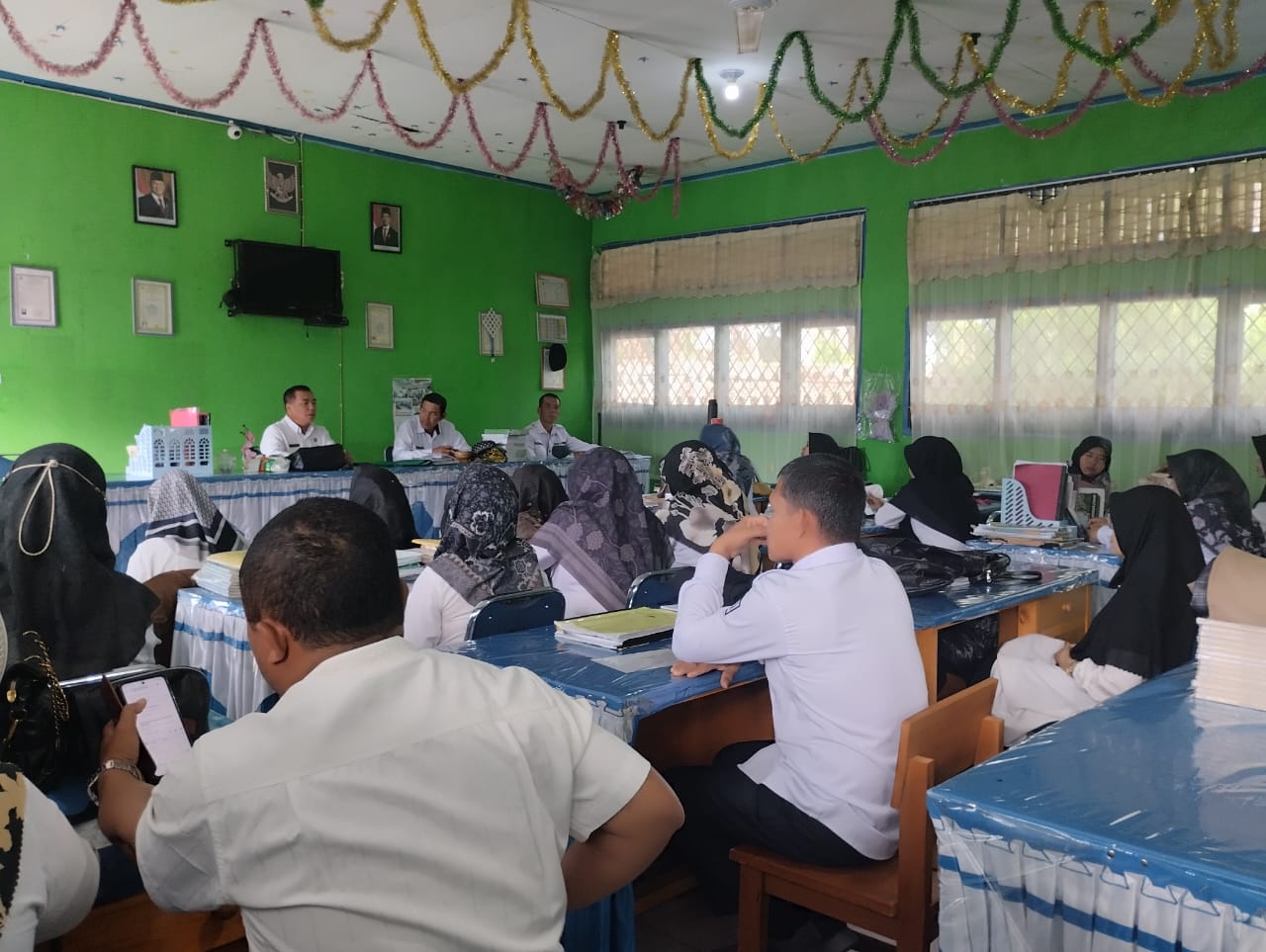 MTsN 5 Kerinci Gelar Rapat Persiapan PPDB Tahun Ajaran 2025/2026