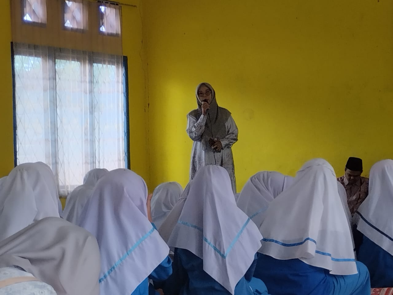 Wahyu Pertama yang di terima Rasulullah SAW. Tema Ceramah yang disampaiman Ibu Ika Kurniati pada kegiatan SanLat kali ini  