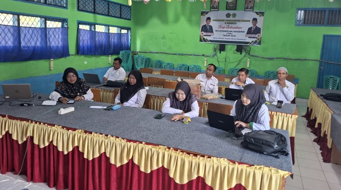 Tingkatkan Mutu Hafalan Siswa, MTsN 5 Kerinci Gelar Briefing Koordinasi Guru Pembina Tahfidz Tingkatkan Mutu Hafalan Siswa, MTsN 5 Kerinci Gelar Briefing Koordinasi Guru Pembina Tahfidz