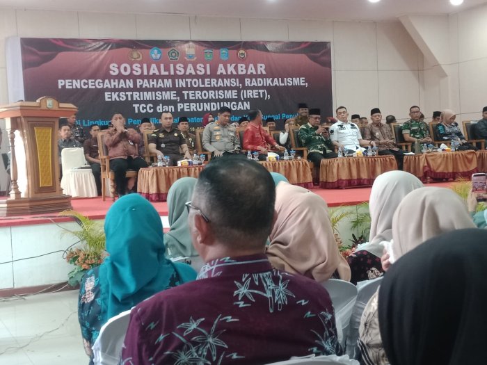 Perkuat Karakter Siswa, Waka Kesiswaan MTsN 5 Kerinci Hadiri Sosialisasi Akbar Pencegahan IRET dan Perundungan Perkuat Karakter Siswa, Waka Kesiswaan MTsN 5 Kerinci Hadiri Sosialisasi Akbar Pencegahan IRET dan Perundungan
