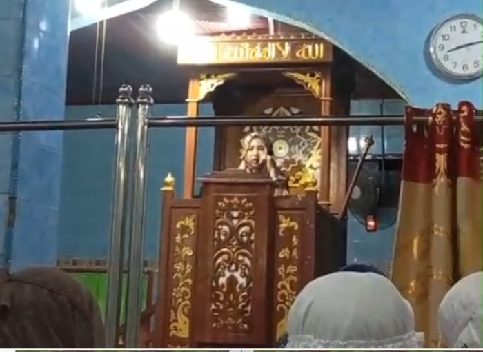 Siswa MTsN 5 Kerinci Pukau Jamaah Masjid Sungai Abu dalam Safari Ramadhan