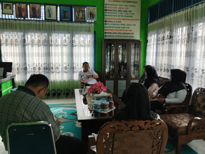 Penguatan Komunikasi: Rapat Humas MTsN 5 Kerinci Bahas Progres dan Terima Arahan Pimpinan