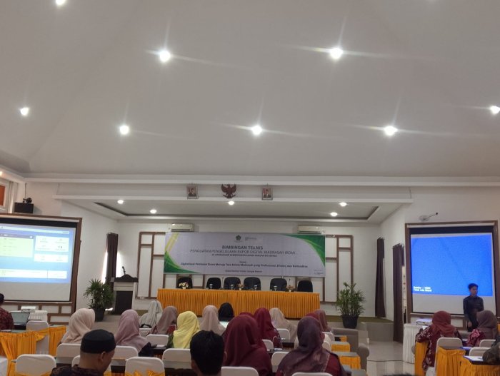 Tingkatkan Akurasi Data Nilai, MTsN 5 Kerinci Perkuat Kapasitas Operator Lewat Bimtek RDM Tingkatkan Akurasi Data Nilai, MTsN 5 Kerinci Perkuat Kapasitas Operator Lewat Bimtek RDM