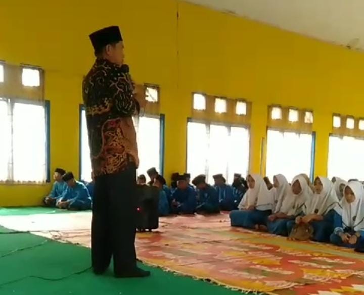 Buya Harpuddin Kupas Kisah Uwais Al-Qarni dalam Ceramah Singkat 7 menitnya
